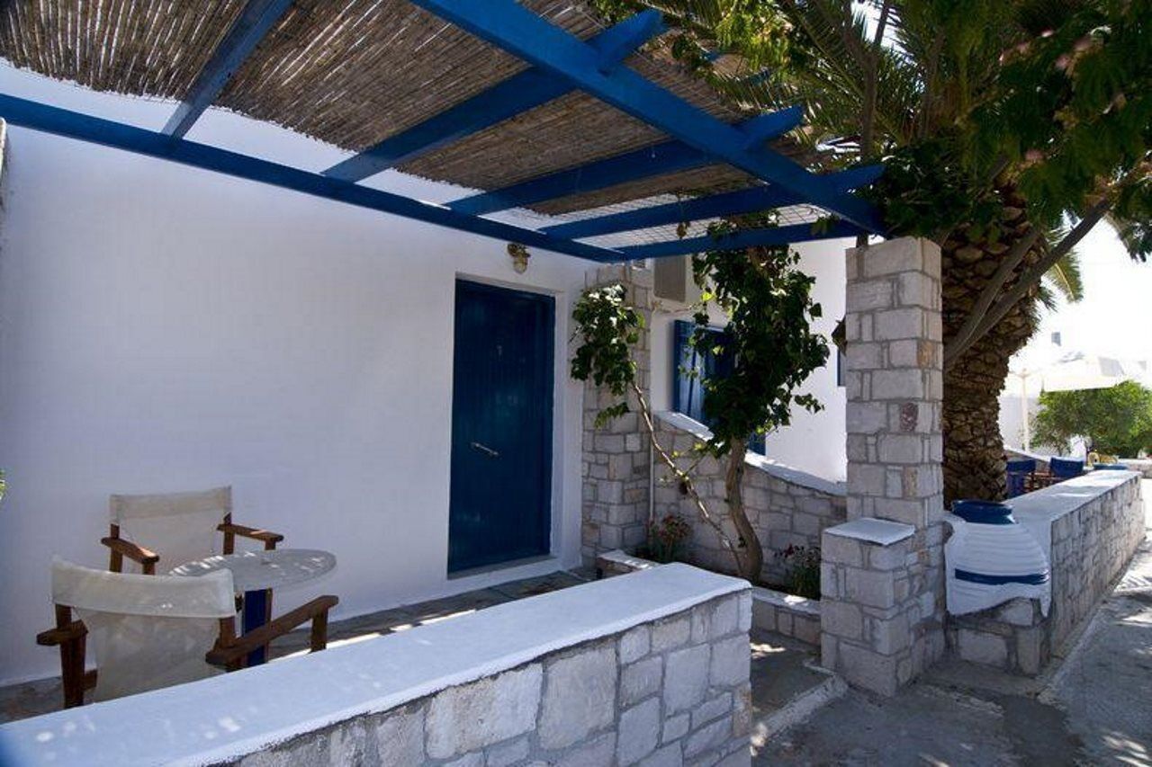 Sardis Rooms Aliki  Exterior photo